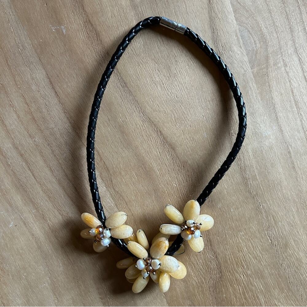 Handmade Cream Stone/Bead Flowers Leather Cord Bayonet Clasp Statement Necklace